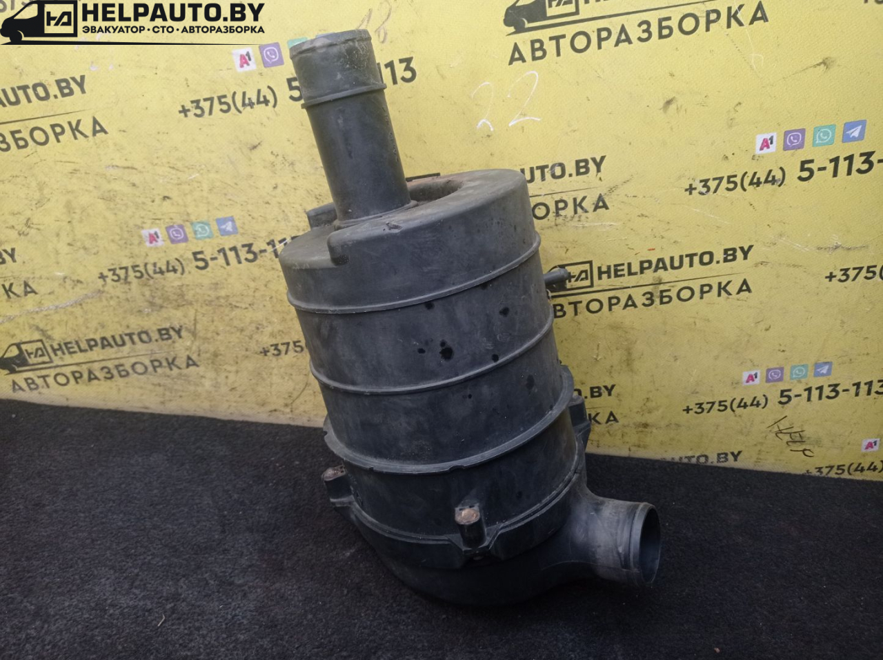 корпус воздушного фильтра Renault Megane 1 поколение 1996, 1.6 л., K7M 702, бензин, МКПП, синий, купе, передний привод - фото №1