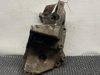 кронштейн генератора Opel Vectra B 1998, 1.6 л., X 16 XEL, бензин, МКПП, седан