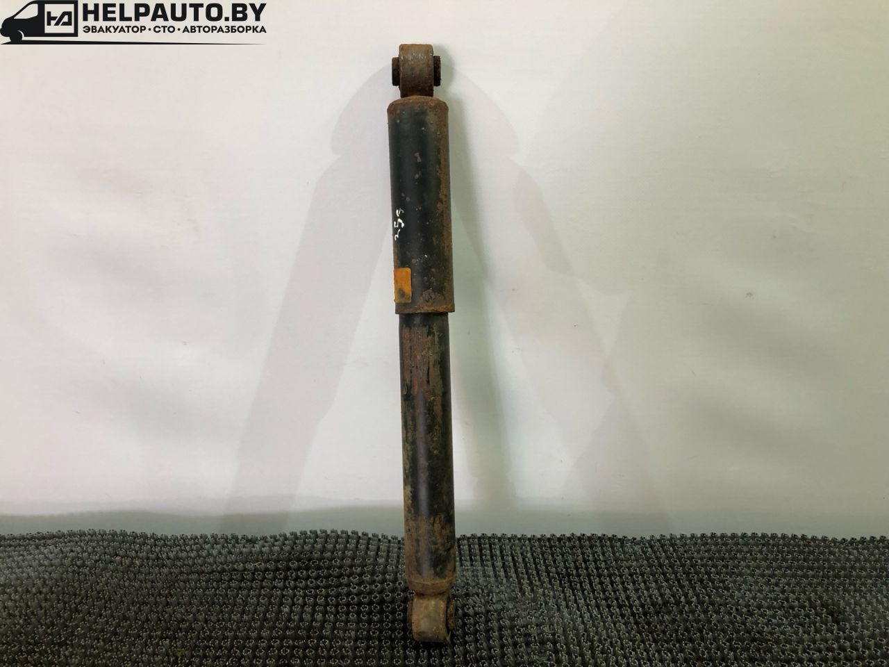 амортизатор задний Kia Sorento 1 поколение 2005, 2.4 л., G4JS, бензин, МКПП, красный, внедорожник 5 дв., полный подключаемый привод - фото №1