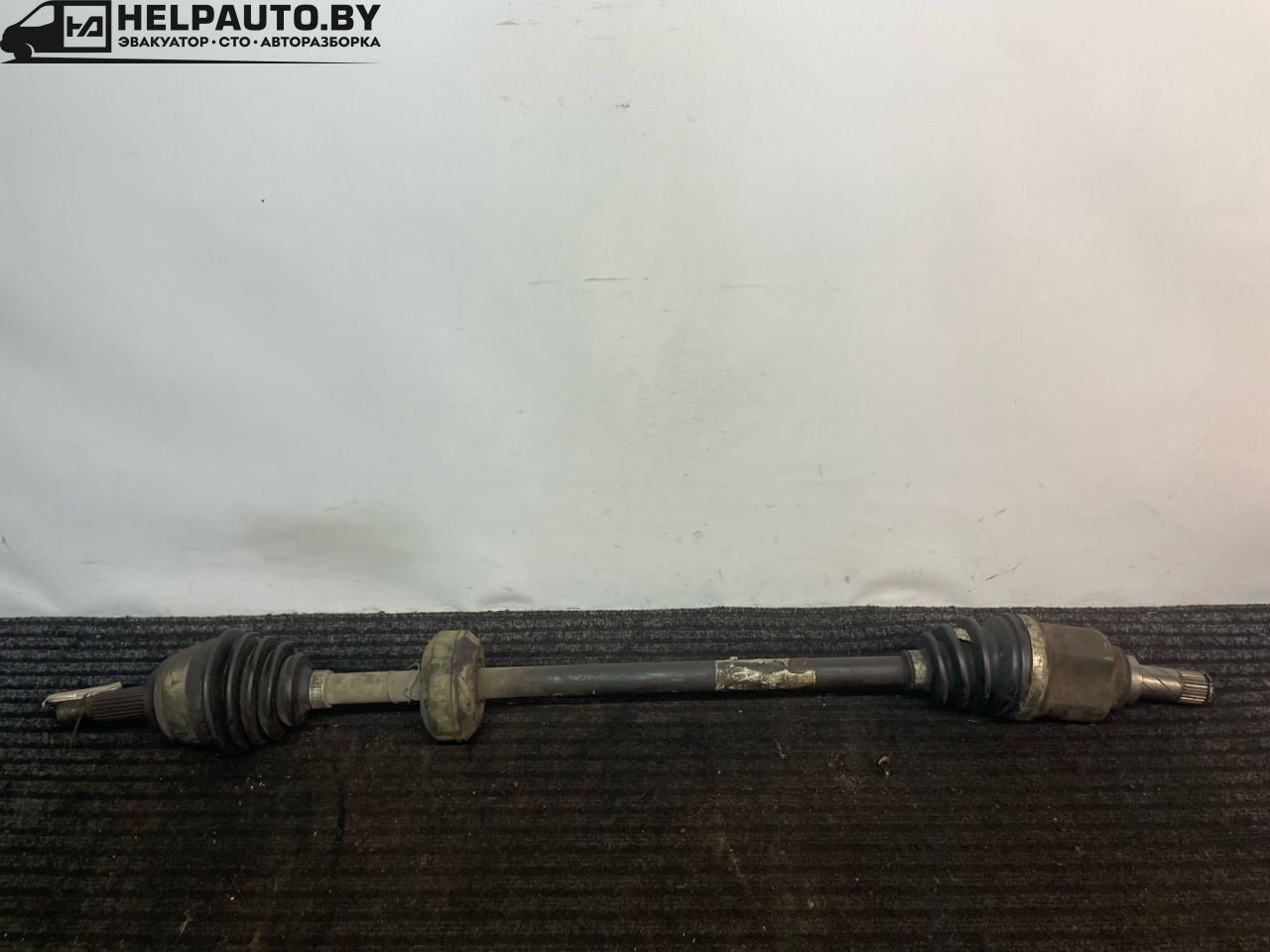 полуось передняя правая (приводной вал, ШРУС) Renault Logan 1 поколение 2006, 1.5 л., дизель - фото №1