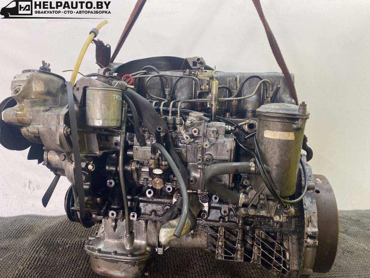 корпус масляного фильтра Mercedes-Benz W123 W123 1983, 3.0 л., дизель, МКПП, седан - фото №1