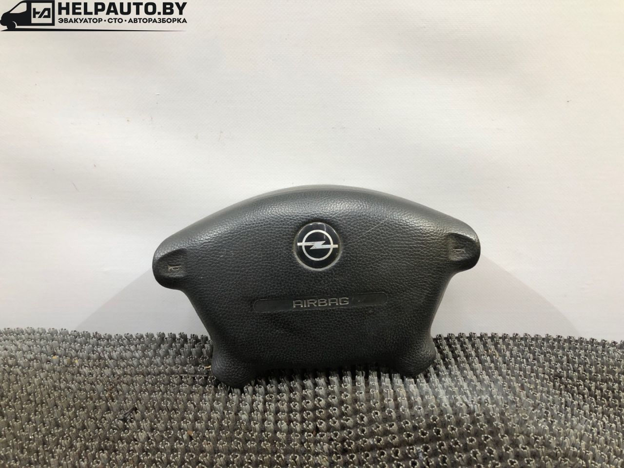 подушка безопасности водителя Opel Vectra B (1995 - 1999), 1.6 л., X 16 XEL, бензин, МКПП, темно зеленный металлик, седан, передний привод - фото №1