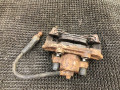 суппорт передний правый Opel Astra F 1994, 1.6 л., X 16 SZ, бензин, АКПП, синий, хетчбэк 5 дв., передний привод - фото №4