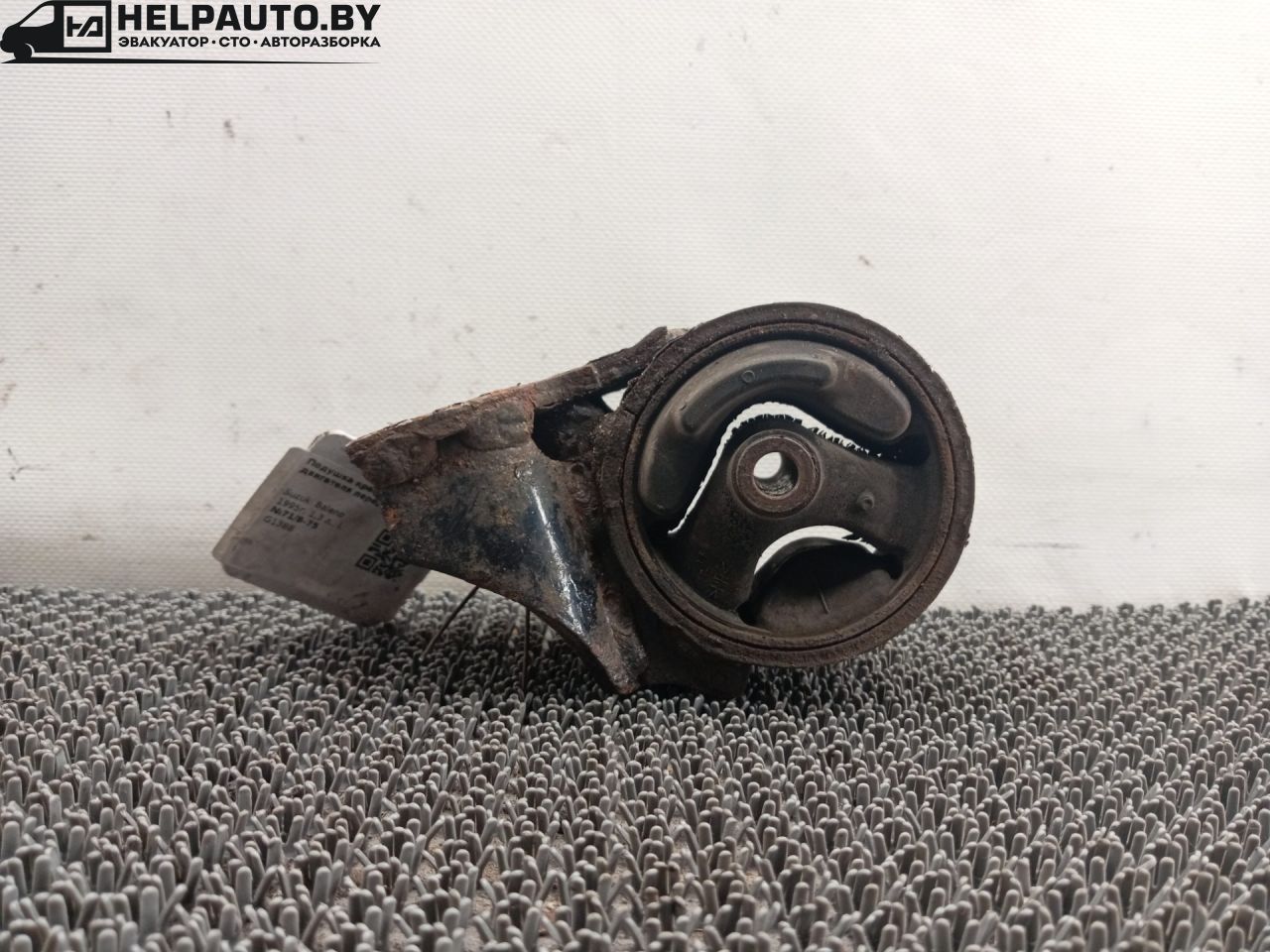 подушка крепления двигателя Suzuki Baleno 1 поколение 1995, 1.3 л., i, бензин, МКПП, седан, передний привод, G13BB - фото №1
