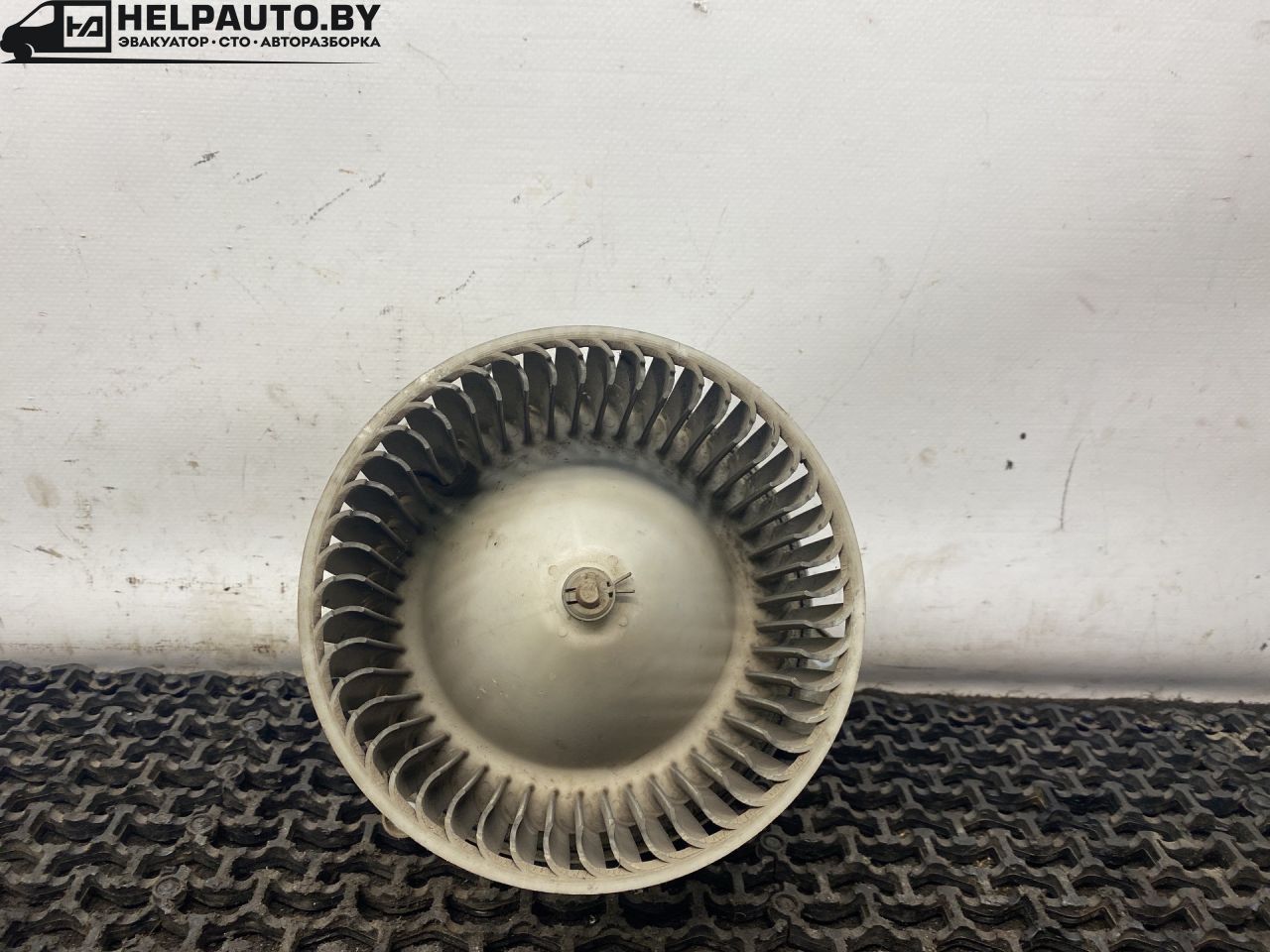 моторчик печки Mazda 626 GF 1997, 2.0 л., дизель, МКПП, зелёный, седан, передний привод - фото №1
