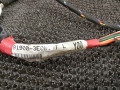 Проводка крышки багажника Kia Sorento 1 поколение 2005, 2.4 л., G4JS, бензин, МКПП, красный, внедорожник 5 дв., полный подключаемый привод, 91520-3E000F, 91900-3E001T - фото №2