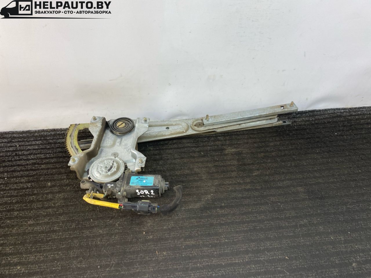 стеклоподъемник электрический передний левый Kia Sorento 1 поколение 2005, 2.5 л., CRDi, D4CB, дизель, МКПП, черный, внедорожник 5 дв., полный подключаемый привод, XH601PA - фото №1