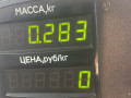 декоративная крышка двигателя Daewoo Nubira J100 1998, 2.0 л., бензин, МКПП, красный / зеленый, седан - фото №3