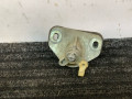 кнопка открытия багажника Daewoo Nubira J100 1998, 1.6 л., бензин, МКПП, зелёный металлик, хетчбэк 5 дв. - фото №2