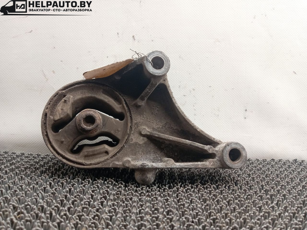 подушка крепления двигателя Opel Astra H 2005, 1.7 л., дизель, МКПП, синий, хетчбэк 5 дв., передний привод - фото №1