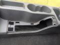консоль салона Ford Focus 2 поколение 2006, 1.6 л., HWDA, бензин, МКПП, красный, хетчбэк 5 дв., передний привод - фото №5