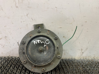 сигнал (клаксон) Nissan Bluebird T12/T72 1987, 2.0 л., бензин, МКПП, бордовый, хетчбэк 5 дв., передний привод