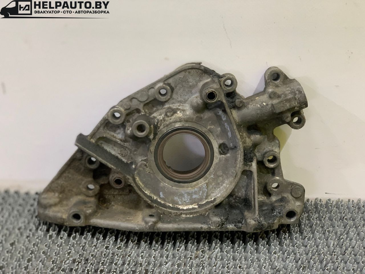 насос масляный Citroen Xsara Picasso 1 поколение 2002, 1.8 л., бензин, АКПП, минивэн, 9642180580 - фото №1