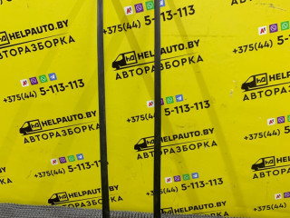 молдинг лобового стекла Volkswagen Golf 5 поколение 2008, 1.4 л., BUD, бензин, 5МКПП, синий, хетчбэк 5 дв., передний привод