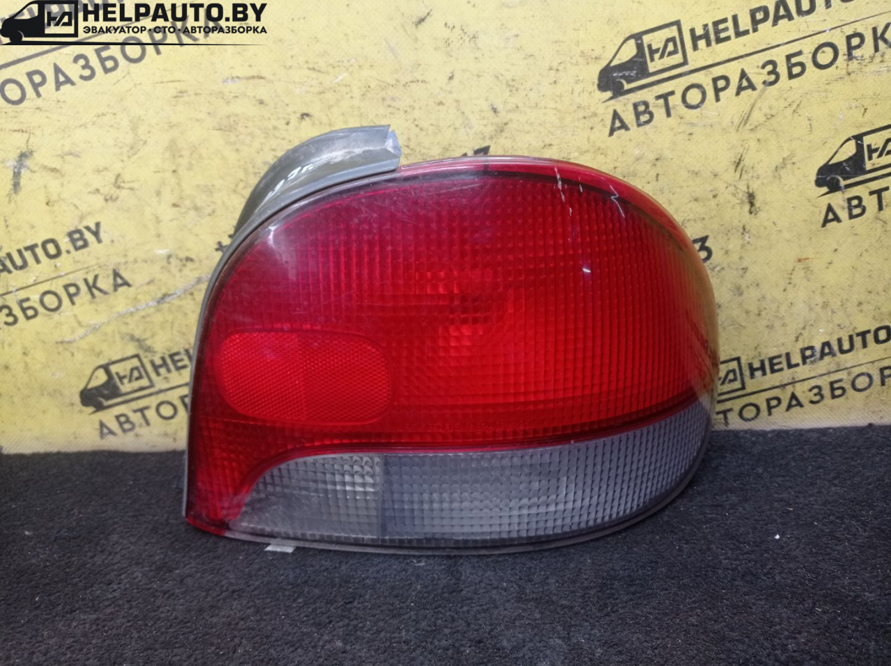 фонарь задний правый Hyundai Accent 1 поколение (X3) (1994 - 1997) - фото №1