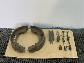 механизм развода задних тормозных колодок Hyundai Santa Fe 1 поколение (SM) 2001, 2.4 л., бензин, МКПП, черный, внедорожник 5 дв., передний привод