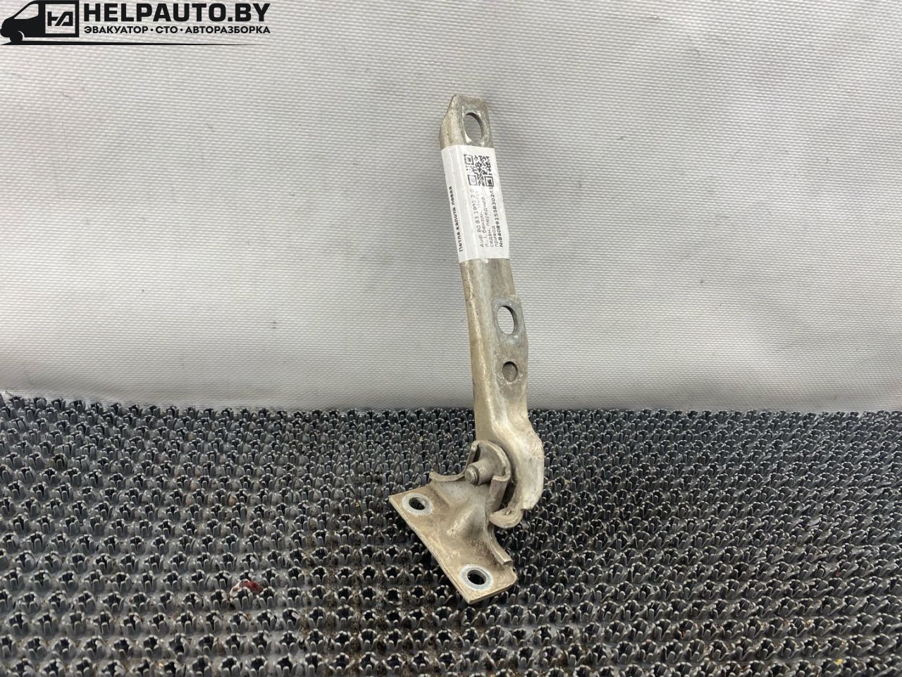 петля капота левая Audi 80 8C/B4 1991, 2.0 л., i, бензин, МКПП, седан, передний привод - фото №1