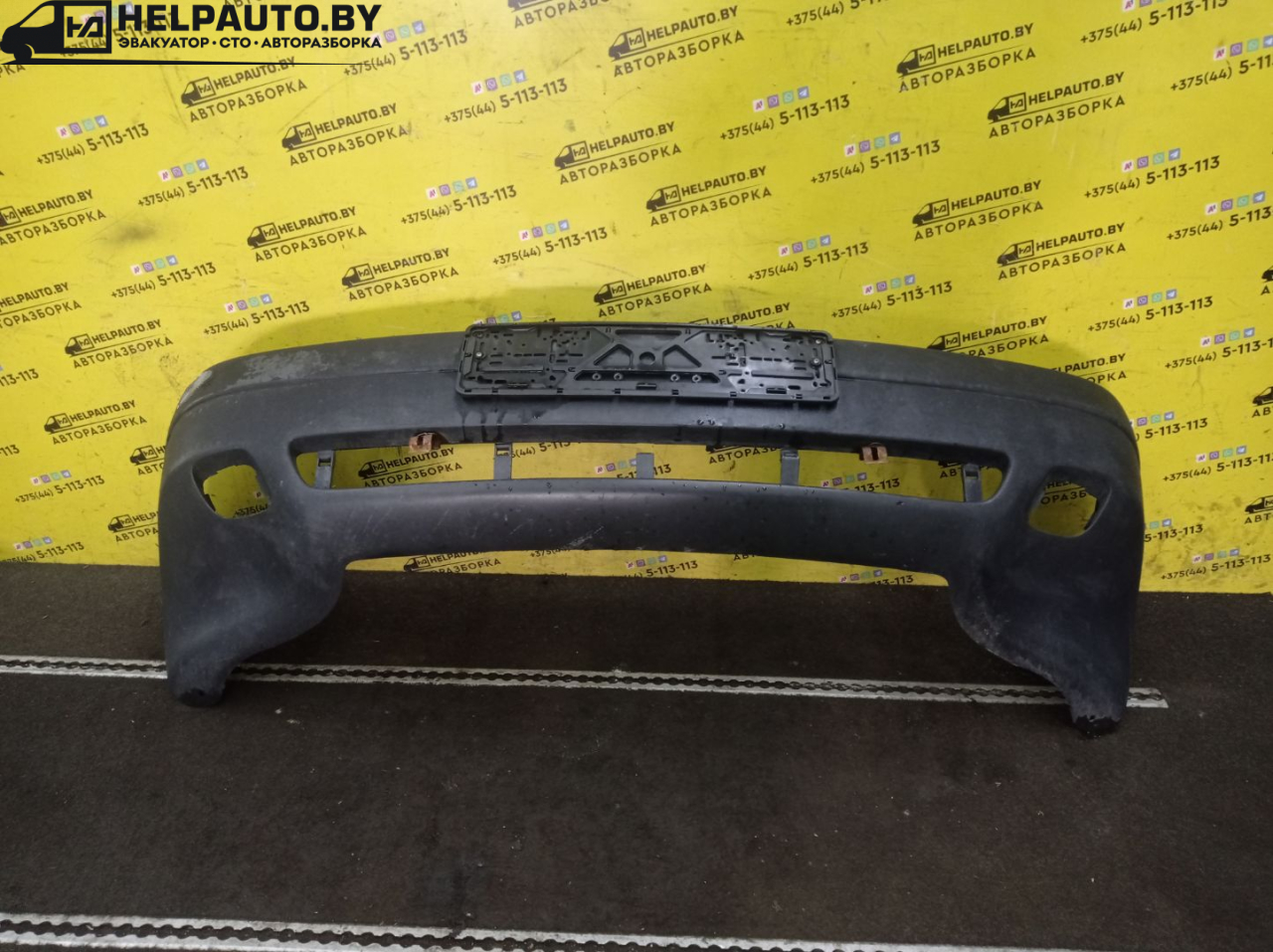 бампер передний Audi 80 B3 1988, 1.9 л., 1Y, дизель, МКПП, серебро, седан, передний привод - фото №1