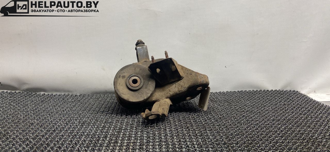 подушка крепления двигателя Mazda 626 GE 1992, 1.8 л., бензин, МКПП, красный, хетчбэк 5 дв. - фото №1