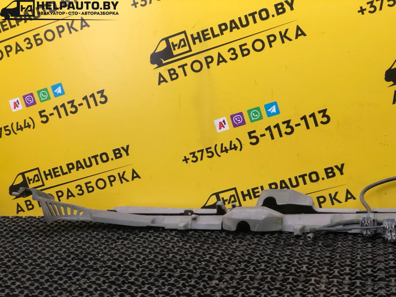 форсунка омывателя лобового стекла Peugeot 605 1 поколение 1993, 2.1 л., дизель, МКПП, седан, передний привод - фото №1