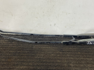 щеткодержатель (поводок стеклоочистителя, дворник) Renault Trafic 1 поколение [2-й рестайлинг] 1999, 1.9 л., F8Q 606, дизель, МКПП, серый, микроавтобус, передний привод