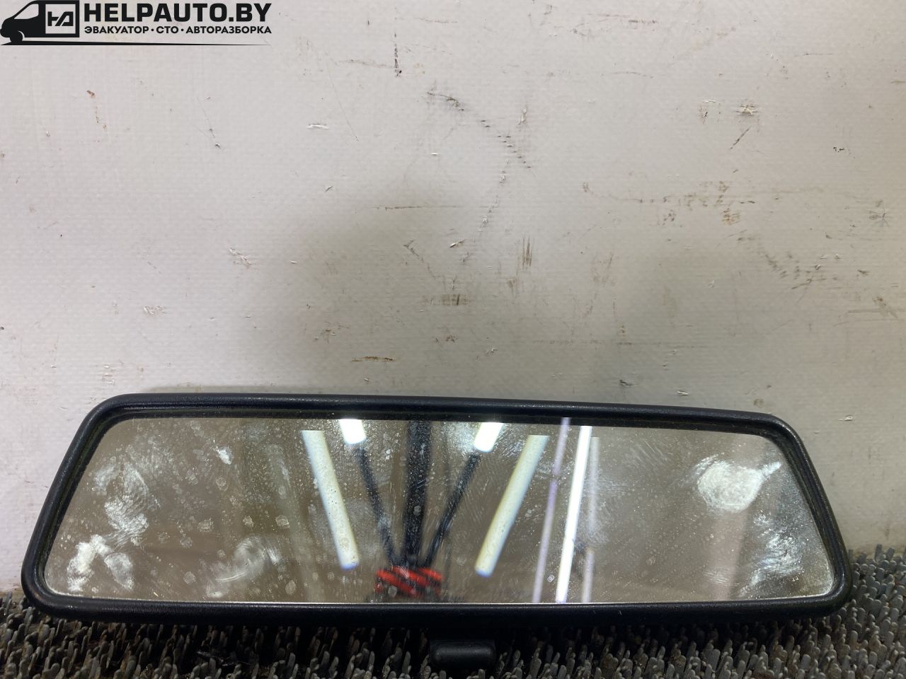 зеркало салона Audi A4 B5 1999, 1.8 л., бензин, АКПП, черный, универсал, передний привод - фото №1