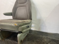 сиденье переднее Plymouth Voyager 3 поколение 1998, 2.4 л., бензин, АКПП, зелёный, минивэн, передний привод - фото №5