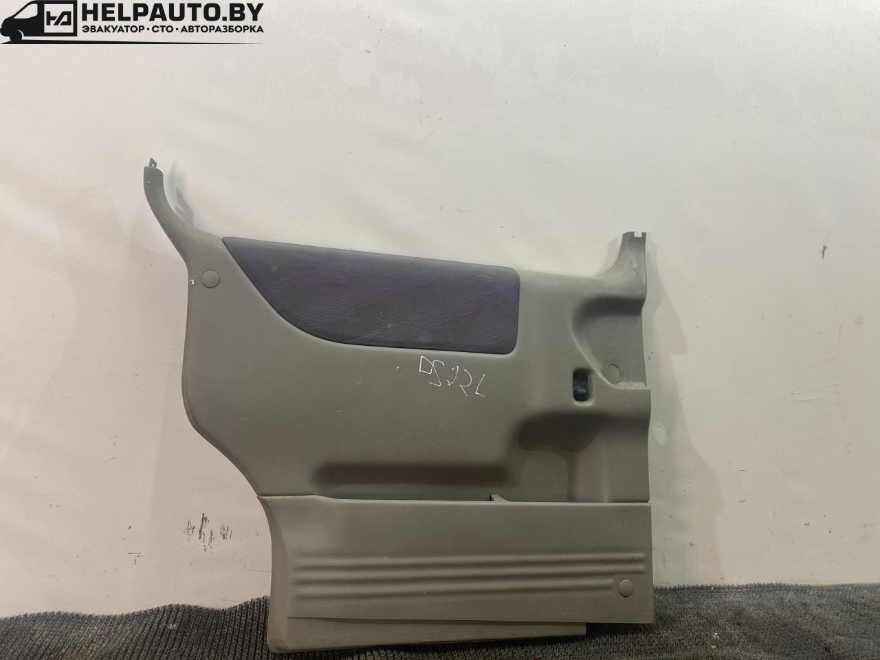 обшивка сдвижной двери Opel Sintra 1 поколение 1999, 2.2 л., X 22 XE, бензин, МКПП, серебристый, минивэн, передний привод - фото №1