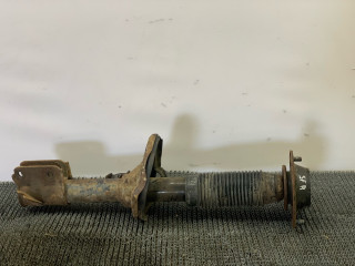 амортизатор передний правый Hyundai Santa Fe 1 поколение (SM) 2003, 2.4 л., бензин, МКПП, серебристый, внедорожник 5 дв., передний привод