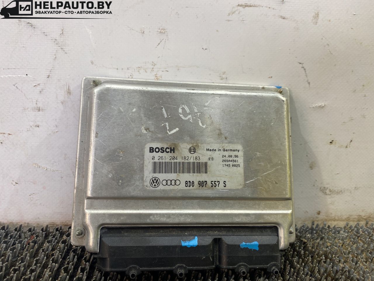 блок управления двигателем Audi A4 B5 1999, 1.8 л., бензин, АКПП, черный, универсал, передний привод - фото №1