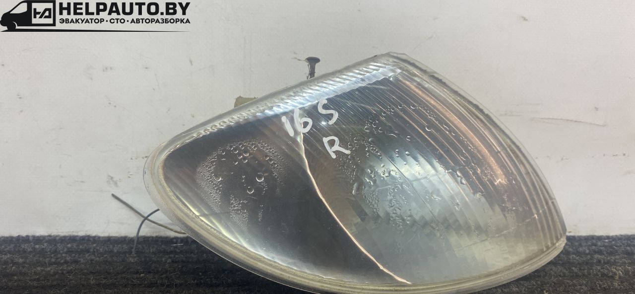 поворотник правый Renault Scenic 1 поколение 1998, 1.6 л., бензин, МКПП, синий, передний привод, 7700831467 - фото №1