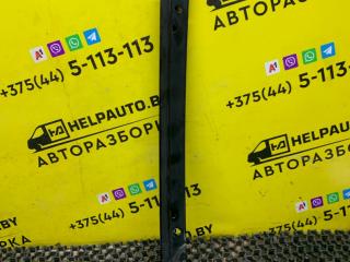 направляющая стекла Mercedes-Benz S-Класс W140/C140 [рестайлинг] W140 1994, 3.5 л., OM 603.950, дизель, АКПП, фиолетовый, седан, задний привод