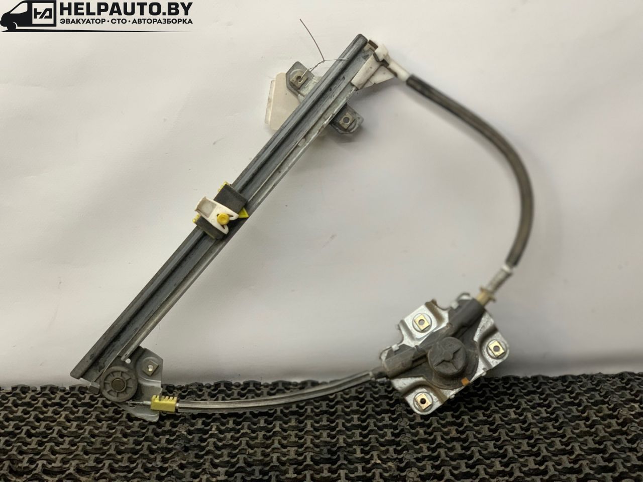 стеклоподъемник задний левый Renault Scenic 1 поколение 1998, 1.6 л., K7M 702, бензин, 5МКПП, серый, передний привод - фото №1