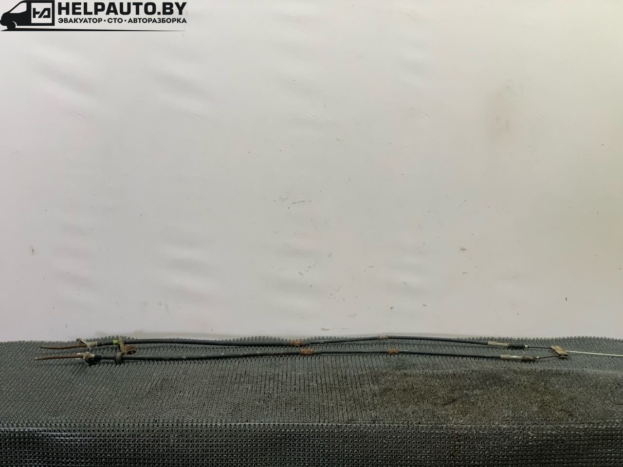 трос ручника Toyota RAV4 2 поколение (XA20) 2002, 2.0 л., дизель, МКПП, серебристый, седан - фото №1
