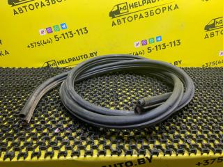 уплотнитель двери Ford Escape 2 поколение R3 2009, 2.3 л., бензин, АКПП, синий, внедорожник 5 дв., передний привод