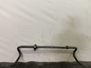 стабилизатор подвески передний Nissan Bluebird T12/T72 1987, 2.0 л., бензин, МКПП, бордовый, хетчбэк 5 дв., передний привод