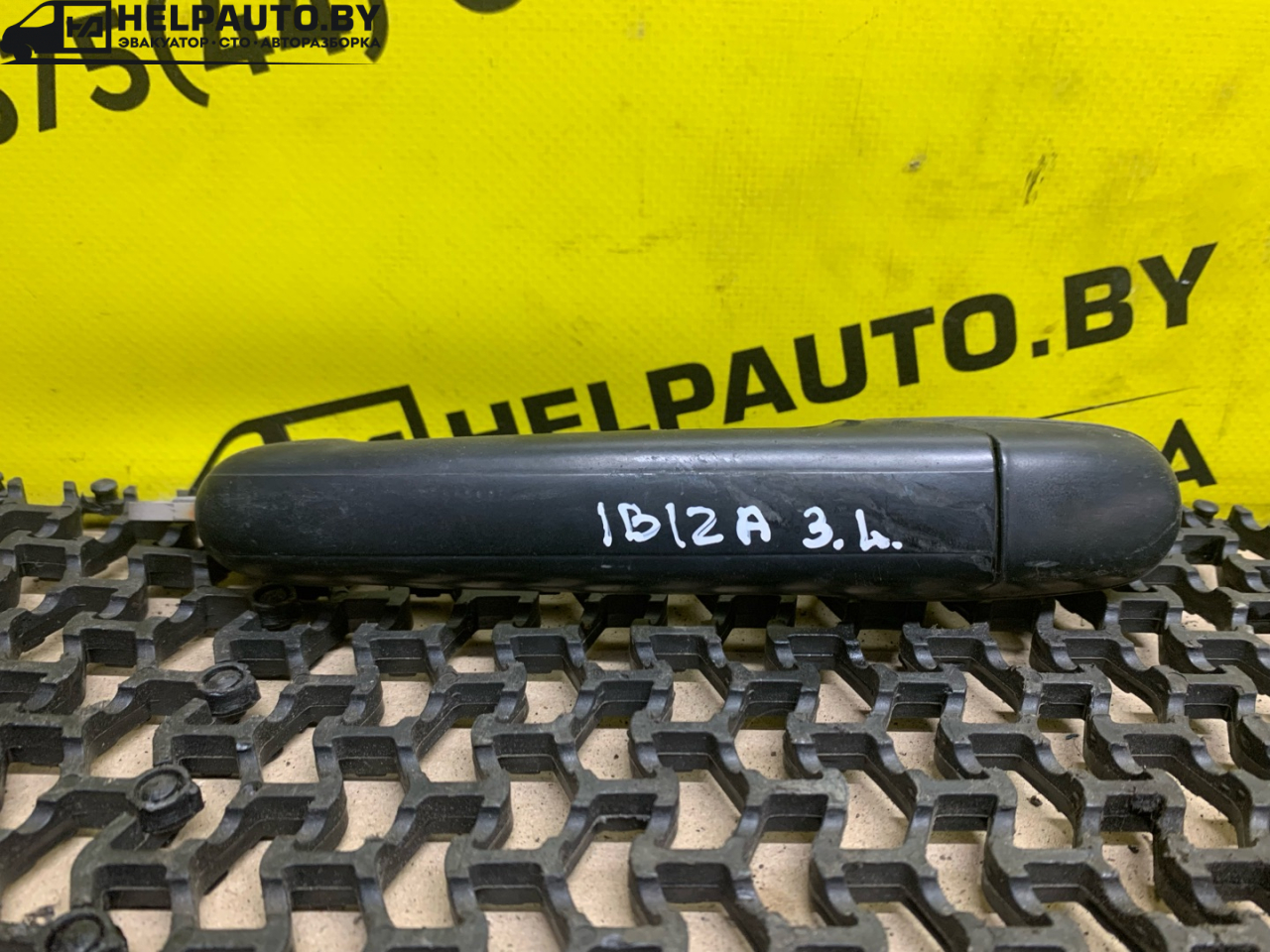 ручка наружная задняя левая SEAT Ibiza 2 поколение 1998, 1.6 л., ALM, бензин, 5МКПП, синий, хетчбэк 5 дв., передний привод - фото №1