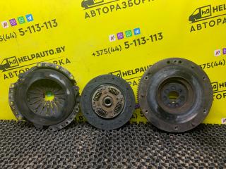 комплект сцепления Mitsubishi Carisma 1 поколение (1995 - 1999), 1.8 л., 4G93 (GDI), бензин, МКПП, серебро, хетчбэк 5 дв., передний привод
