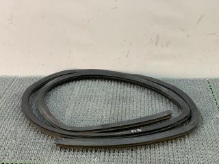 уплотнитель двери Volkswagen Vento 1 поколение 1991, 1.8 л., бензин, МКПП, серый, седан, передний привод