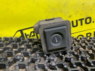 кнопка открытия багажника Volkswagen Passat B3 1993, 1.9 л., AAZ, дизель, 5МКПП, черный, универсал, передний привод