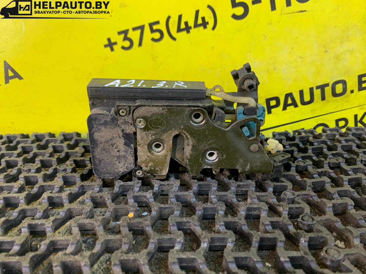 замок двери задней правой Chery Fora 1 поколение 2009, 2.0 л., SQR484F, бензин, 5МКПП, черный, передний привод - фото №1