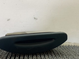 пепельница Renault Scenic 1 поколение 1998, 1.6 л., бензин, МКПП, 7700847578