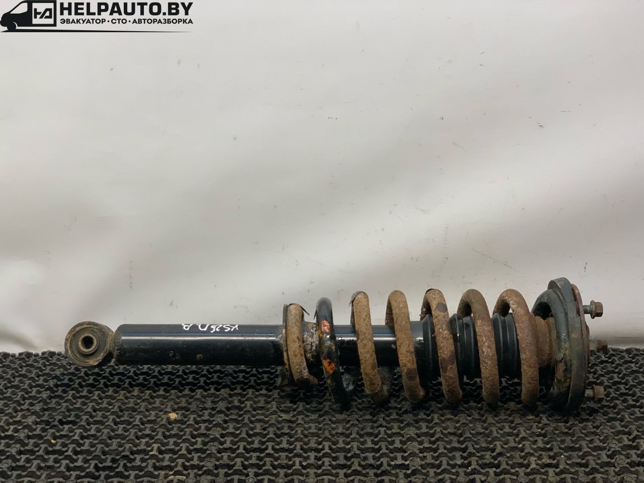 стойка передняя правая Kia Sorento 1 поколение 2003, 2.5 л., D4CB, дизель, МКПП, внедорожник 5 дв. - фото №1