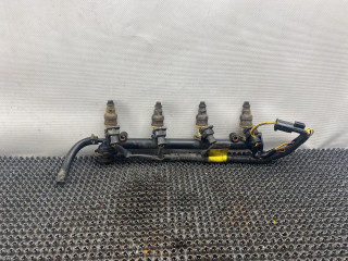 топливная рампа Rover 400 Series 2 поколение 1998, 1.6 л., бензин, МКПП, бордовый, седан, передний привод