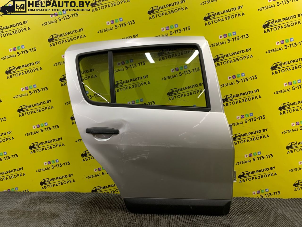 дверь задняя правая Dacia Sandero 1 поколение 2008, 1.4 л., K7J 714, бензин, МКПП, хетчбэк 5 дв. - фото №1