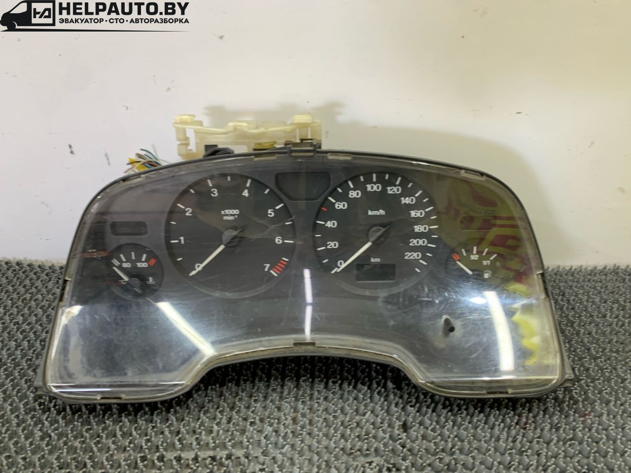 щиток приборов (приборная панель) Opel Zafira 1 поколение (A) 1999, 2.0 л., бензин, МКПП, серый, передний привод, BW09181213 - фото №1