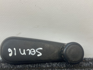 ручка стеклоподъемника задней Volkswagen Santana 1 поколение 1988, 1.6 л., бензин, синий, передний привод, 191.837.579