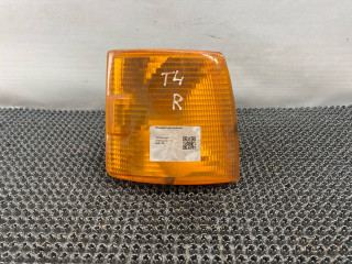 поворотник правый Volkswagen Transporter T4 1994