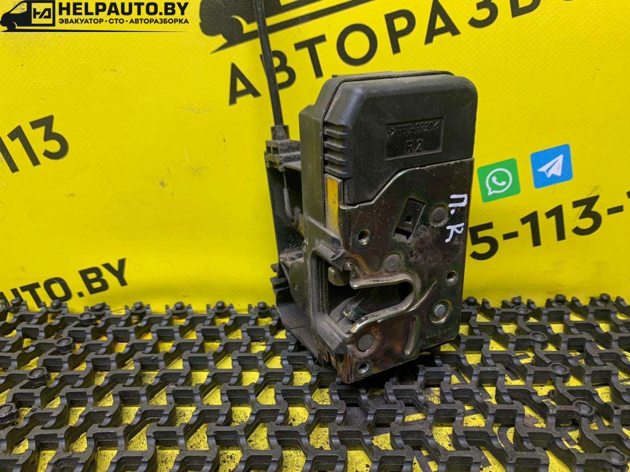 замок двери передней правой Opel Astra G 1998, 1.4 л., X 14 XE, бензин, МКПП, серебро, универсал, передний привод - фото №1