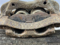 суппорт передний правый Nissan Serena C23 1992, 2.0 л., дизель, МКПП, серебро, минивэн, передний привод - фото №5